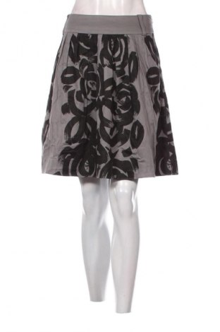 Пола Vero Moda, Размер M, Цвят Многоцветен, Цена 4,60 €