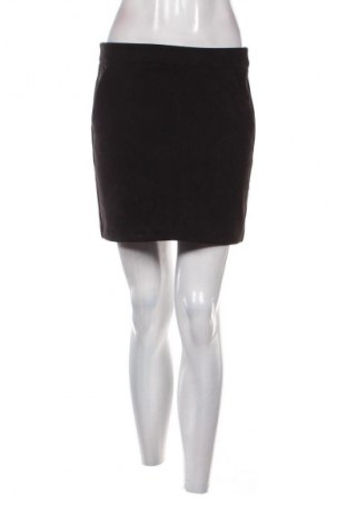 Пола Vero Moda, Размер S, Цвят Черен, Цена 2,04 €