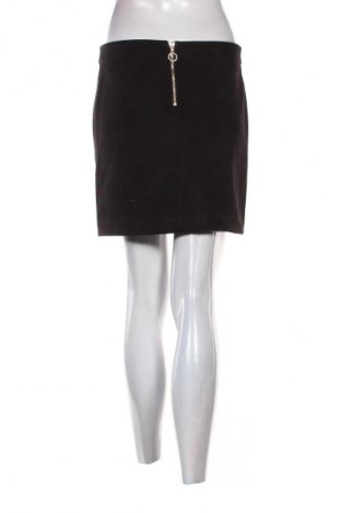 Пола Vero Moda, Размер S, Цвят Черен, Цена 2,04 €