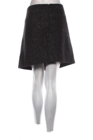 Пола Yessica, Размер XL, Цвят Многоцветен, Цена 3,57 €