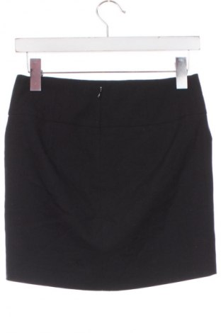 Пола Zara, Размер XS, Цвят Черен, Цена 2,04 €