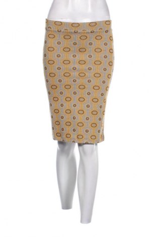 Пола Zara, Размер S, Цвят Многоцветен, Цена 2,55 €