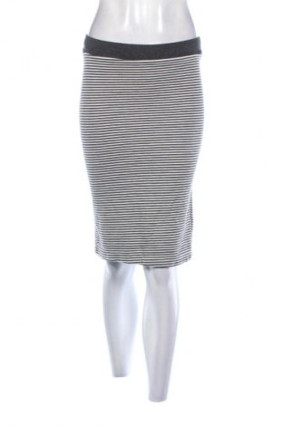 Пола Zuiki, Размер S, Цвят Многоцветен, Цена 2,04 €