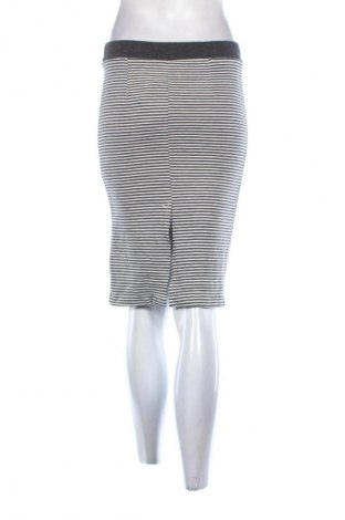 Пола Zuiki, Размер S, Цвят Многоцветен, Цена 2,04 €