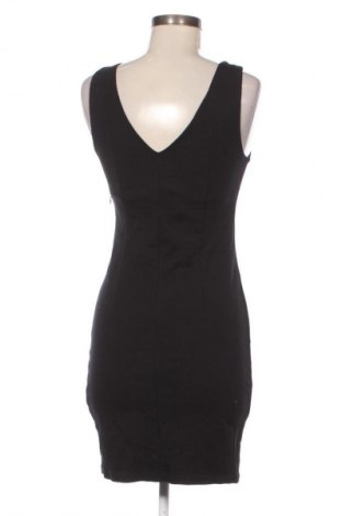 Ruha Amisu, Méret M, Szín Fekete, Ár 1 279 Ft