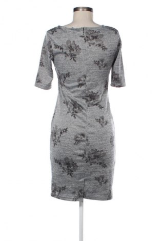 Рокля Beloved, Размер S, Цвят Многоцветен, Цена 2,04 €