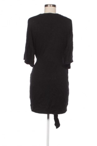 Šaty  Bershka, Velikost M, Barva Černá, Cena  79,00 Kč