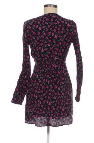 Рокля Bershka, Размер S, Цвят Многоцветен, Цена 9,61 €