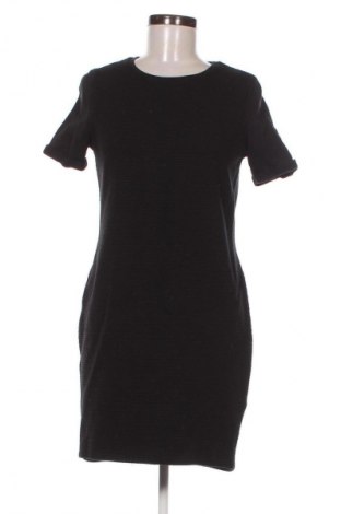 Sukienka Distrikt Norrebro, Rozmiar M, Kolor Czarny, Cena 11,99 zł