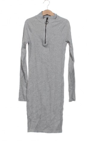 Šaty  Fb Sister, Velikost XS, Barva Šedá, Cena  49,00 Kč
