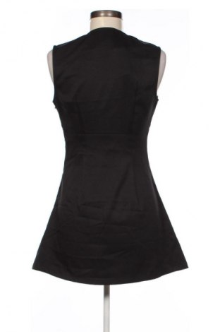 Kleid Pretty Little Thing, Größe M, Farbe Schwarz, Preis 41,99 €