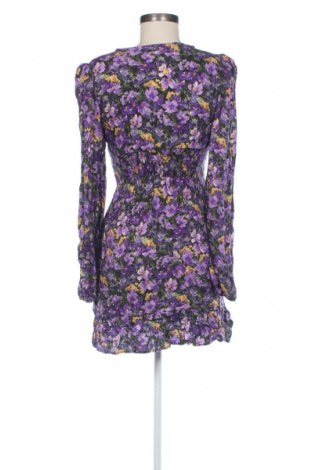 Sukienka Pull&Bear, Rozmiar S, Kolor Kolorowy, Cena 24,99 zł