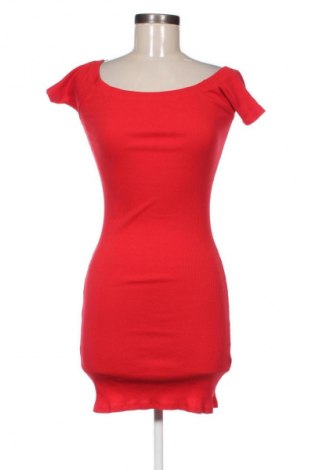 Sukienka Pull&Bear, Rozmiar L, Kolor Czerwony, Cena 27,99 zł