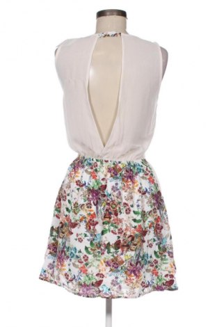 Sukienka Pull&Bear, Rozmiar M, Kolor Kolorowy, Cena 21,99 zł