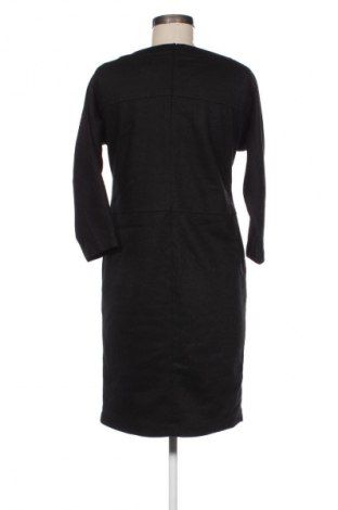 Рокля Tatuum, Размер S, Цвят Черен, Цена 6,13 €