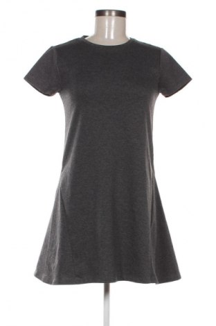 Рокля Zara Trafaluc, Размер S, Цвят Сив, Цена 4,60 €