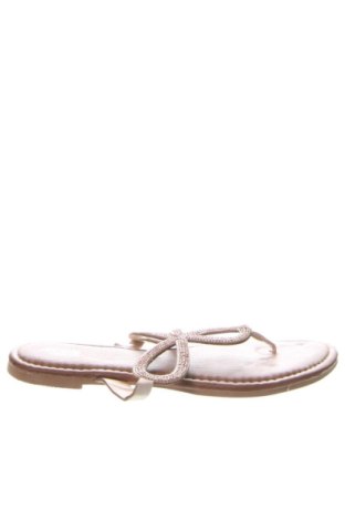 Чехли Ardene, Размер 36, Цвят Бежов, Цена 31,65 €, #136686185