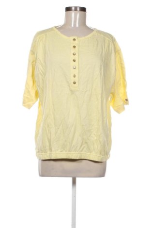 Дамска блуза Basic Collection, Размер XL, Цвят Жълт, Цена 12,58 €, #136718142