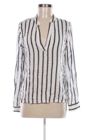 Bluzka damska Pull&Bear, Rozmiar M, Kolor Kolorowy, Cena 20,99 zł, #136735093