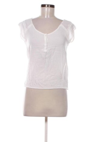 Női blúz Bershka, Méret S, Szín Fehér, Ár 4 029 Ft, #136781423