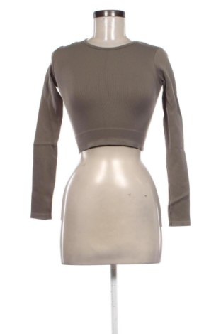 Дамска блуза Pull&Bear, Размер XS, Цвят Сив, Цена 6,00 €, #136786261