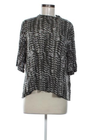 Bluzka damska Gina Tricot, Rozmiar L, Kolor Kolorowy, Cena 148,32 zł, #136691499