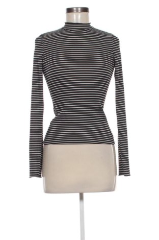 Dámská halenka Pretty Little Thing, Velikost S, Barva Vícebarevné, Cena  289,00 Kč, #136698512