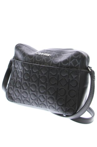 Дамска чанта Calvin Klein, Цвят Черен, Цена 81,80 €, #136680832