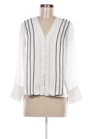Cămașă de femei Unbranded, Mărime M, Culoare Alb, Preț 67,77 Lei, #136738686