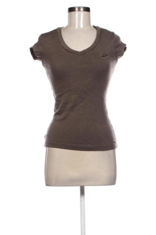 Γυναικείο t-shirt Nike, Μέγεθος XS, Χρώμα Καφέ, Τιμή 19,99 €, #136733604