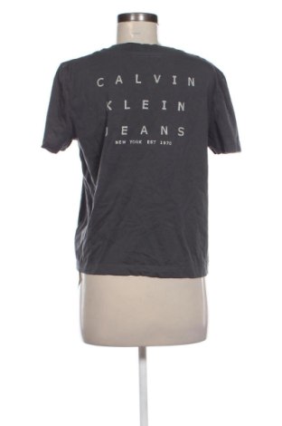 Damen T-Shirt Calvin Klein Jeans, Größe XXL, Farbe Grau, Preis 51,99 €
