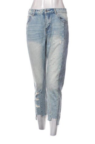 Γυναικείο Τζίν Pull&Bear, Μέγεθος XL, Χρώμα Μπλέ, Τιμή 15,00 €, #136707507