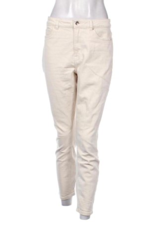 Damskie jeansy Vero Moda, Rozmiar M, Kolor ecru, Cena 78,99 zł, #136719036