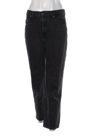 Дамски дънки Pull&Bear, Размер M, Цвят Черен, Цена 9,20 €, #136732689
