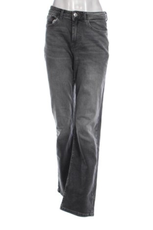 Damskie jeansy ONLY, Rozmiar M, Kolor Szary, Cena 48,23 zł, #136733567