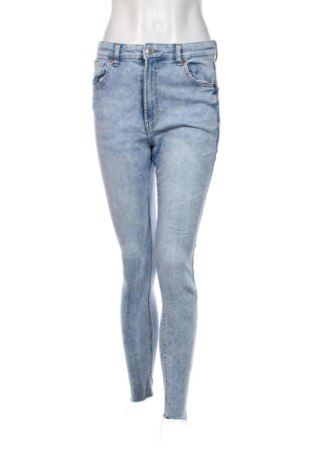Damskie jeansy Bershka, Rozmiar M, Kolor Niebieski, Cena 50,99 zł, #136739087