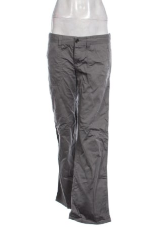 Damskie jeansy United Colors Of Benetton, Rozmiar XL, Kolor Szary, Cena 84,99 zł, #136741516