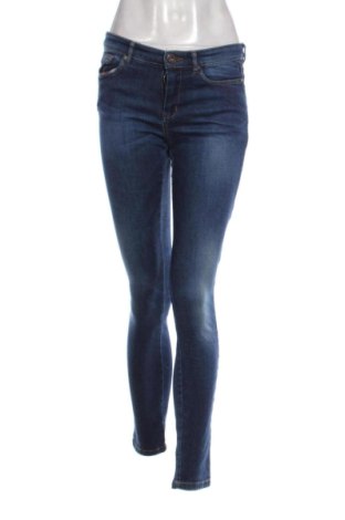 Damskie jeansy Weekend Max Mara, Rozmiar M, Kolor Niebieski, Cena 352,99 zł, #136747105