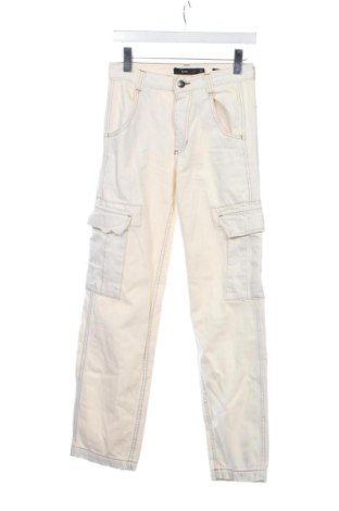 Damskie jeansy Bershka, Rozmiar S, Kolor ecru, Cena 78,99 zł, #136655104