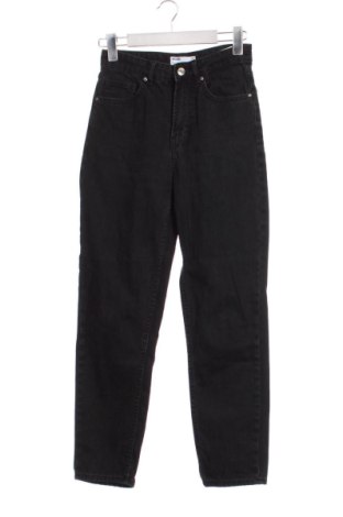 Blugi de femei Bershka, Mărime XS, Culoare Negru, Preț 59,59 Lei, #136686649