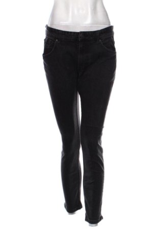 Damskie jeansy Bershka, Rozmiar L, Kolor Szary, Cena 79,00 zł, #136688589