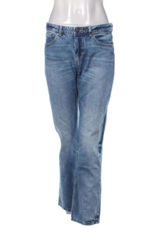 Damskie jeansy Bershka, Rozmiar M, Kolor Niebieski, Cena 101,81 zł, #136751264