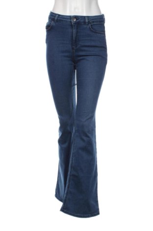Damskie jeansy Calzedonia, Rozmiar M, Kolor Niebieski, Cena 112,53 zł, #136703578
