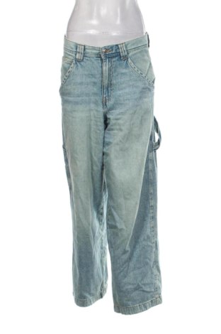 Damskie jeansy Cropp, Rozmiar L, Kolor Niebieski, Cena 96,45 zł, #136708166