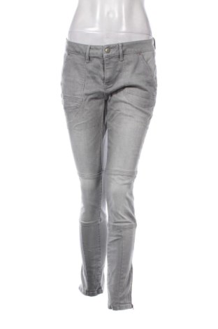 Дамски дънки Esprit, Размер L, Цвят Сив, Цена 21,47 €, #136646039