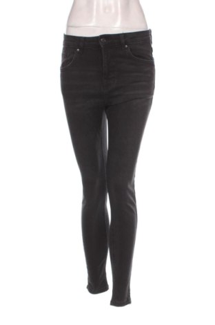 Damskie jeansy Reserved, Rozmiar M, Kolor Czarny, Cena 63,00 zł, #136678945