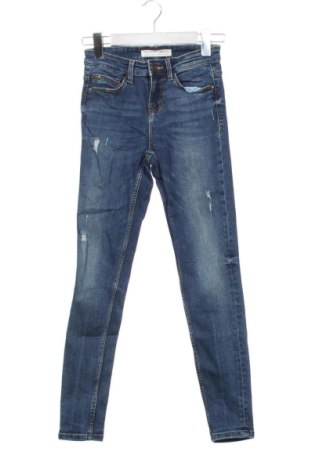Blugi de femei Stradivarius, Mărime XXS, Culoare Albastru, Preț 78,20 Lei, #136627218