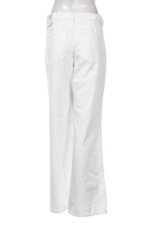 Damen Jeans Stradivarius, Größe XL, Farbe Weiß, Preis 30,99 €