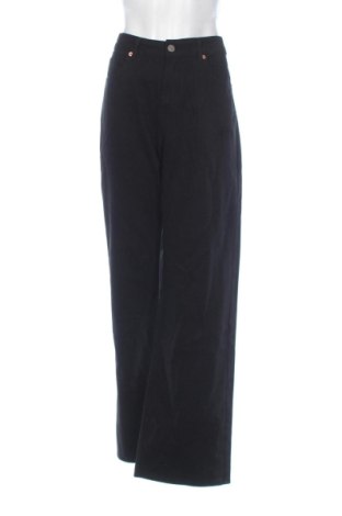 Дамски дънки Stradivarius, Размер XL, Цвят Черен, Цена 19,42 €, #136678161