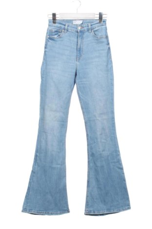 Damskie jeansy Bershka, Rozmiar XXS, Kolor Niebieski, Cena 69,66 zł, #136737655